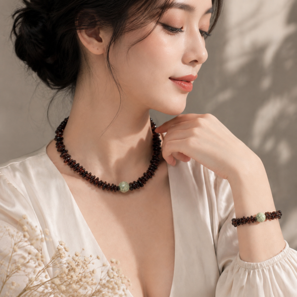 玄鐵松鎮煞護身琥珀安神靜心珠串